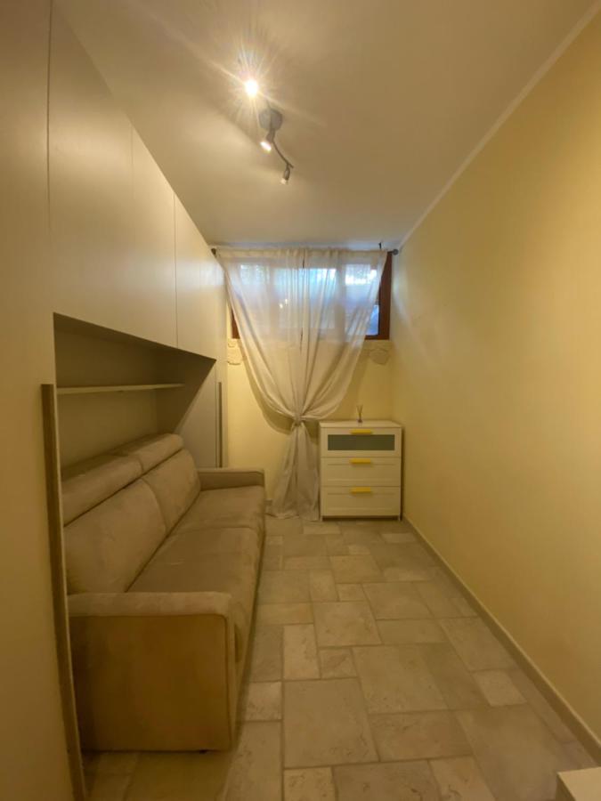 Br Apartment Bari Buitenkant foto
